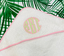Hooded Towel with appliqué monogram- Pink Trim